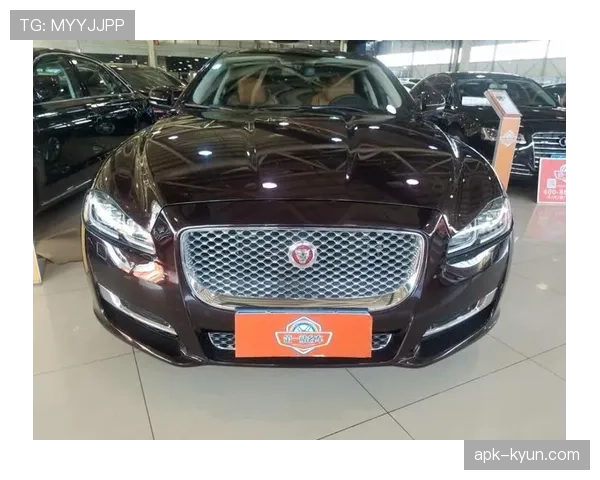 杰拉德·皮克家车库那排豪车，瞬间把我的买房梦打包退货